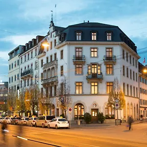 navštívit hotel